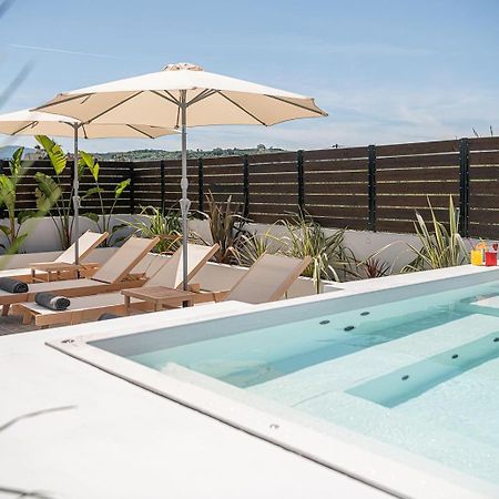 Sol Luxury Apartment - Close To The Beach With A Private Mini Pool Ханья Экстерьер фото