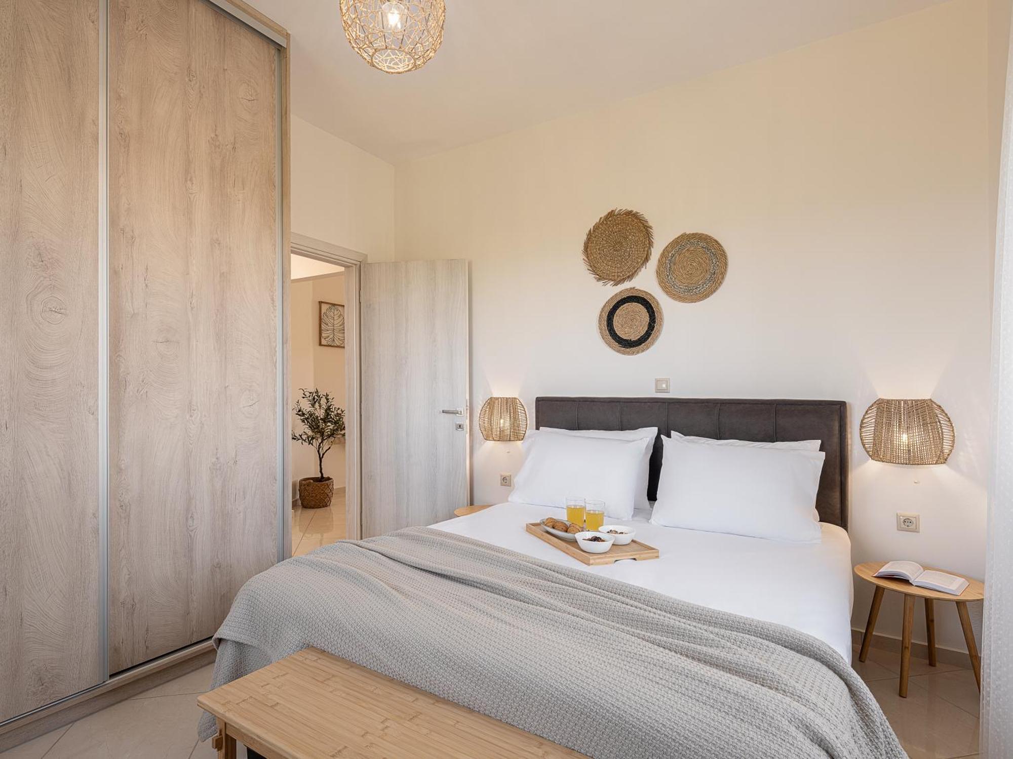 Sol Luxury Apartment - Close To The Beach With A Private Mini Pool Ханья Экстерьер фото