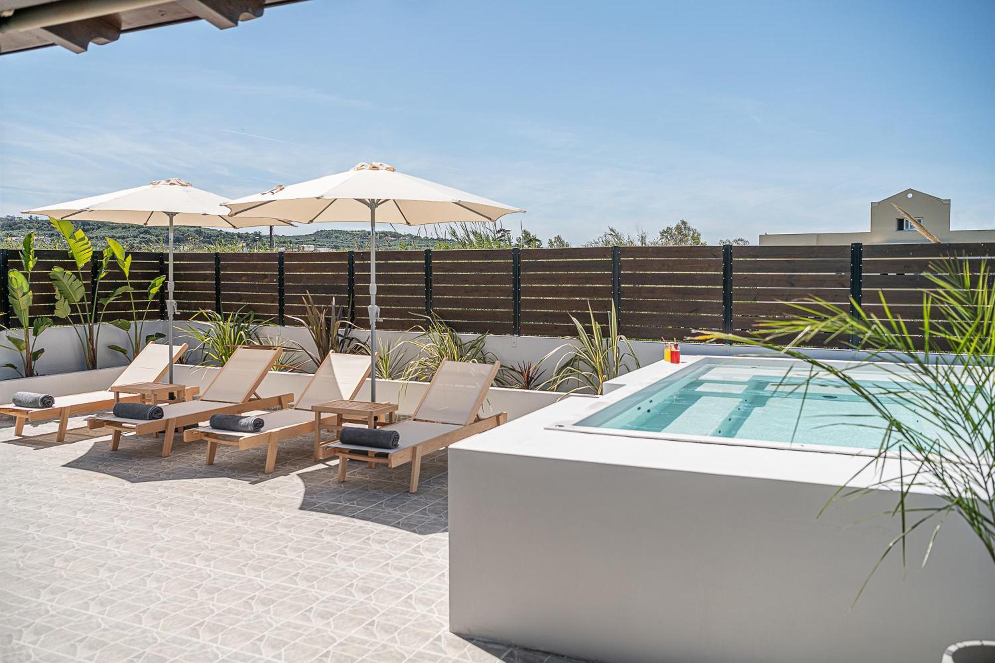 Sol Luxury Apartment - Close To The Beach With A Private Mini Pool Ханья Экстерьер фото