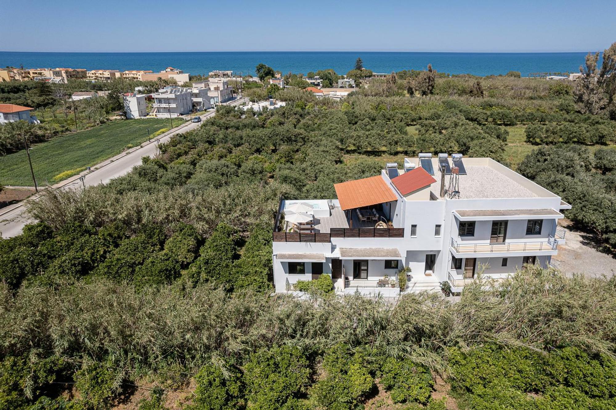 Sol Luxury Apartment - Close To The Beach With A Private Mini Pool Ханья Экстерьер фото